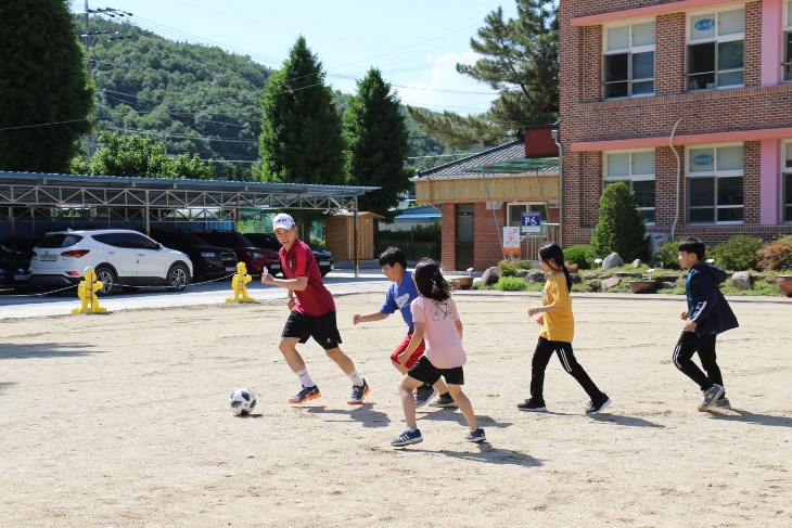 [상주상무] 고매초등학교 공헌활동 보도자료(3).JPG