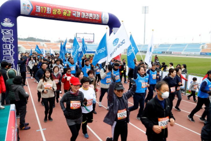 제17회 상주곶감 국제마라톤대회가 전국 동호인 3.JPG