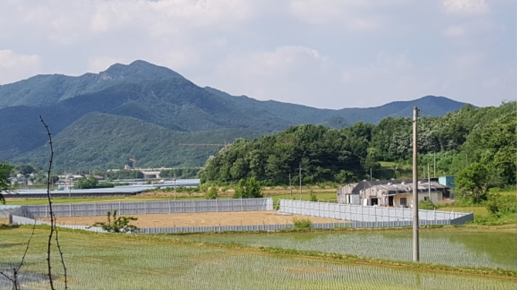 [화서면]계사 건축 관련 갈등과 분쟁 극적 해결(펜스 설치 모습).jpg