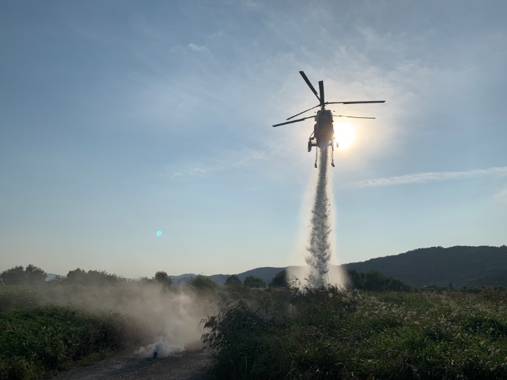 0925-36경북소방 대형 산불화재 대비 소방헬기 화재진압 훈련 실시1.jpg